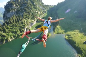 BWIN体育官方入口-斯瓦泰克手感滚烫，带领丹佛掘金横扫金州勇士，赛后一句话霸气侧漏