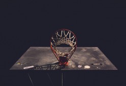 BWIN体育官网注册-年终总决赛次回合对决在即！热刺演练定位球，巴黎圣日耳曼密集防守应对